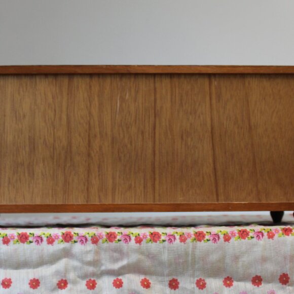 Vintage Wood Jewelry Box: 1970s Vanity Storage with Drawers - Picture 13 of 16